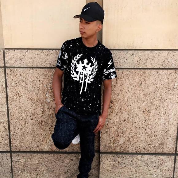 Meet your Posher, Alexander - Picture 1 of 1